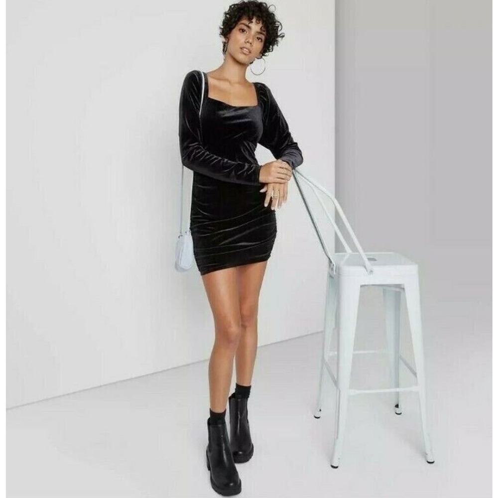 Wild Fable Size Small Long Sleeve Ruched Bodycon Velvet Mini Dress Black Party